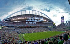 【PG电子】爱德华兹盛赞麦丹决胜扣篮，弹跳再扣，惊艳全场