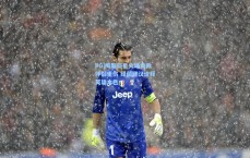 PG|梅斯新星火场勇救伴侣重伤 绿茵硬汉诠释英雄本色