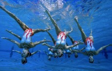 【PG游戏】皇马金牌跑腿员遭遇打入冷宫，战术变革下的牺牲品还是重生契机？