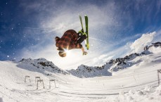 PG电子-篮网后卫卡梅伦-托马斯更换经纪人，职业生涯规划引关注